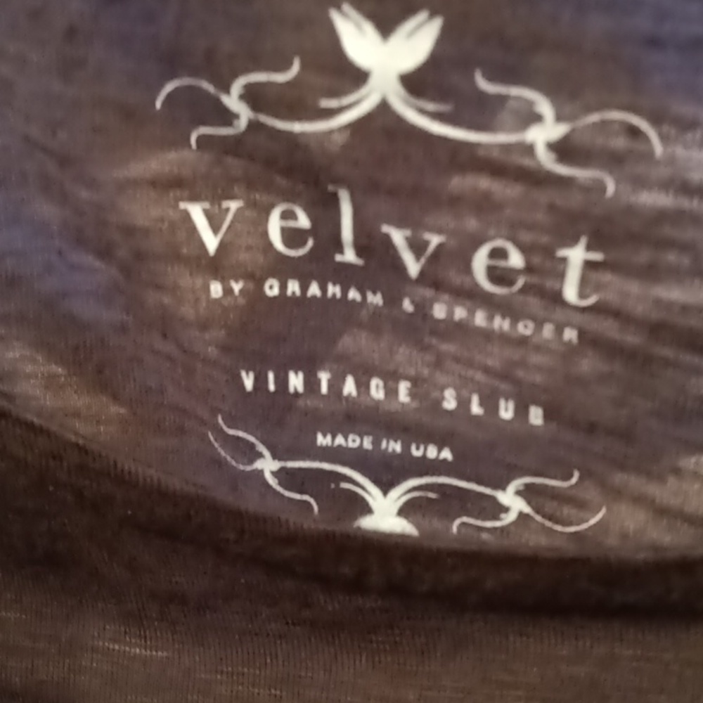 FINAL PRICE NWT Velvet by Graham & Spencer brown long bell sleeve blouse Sz Med
